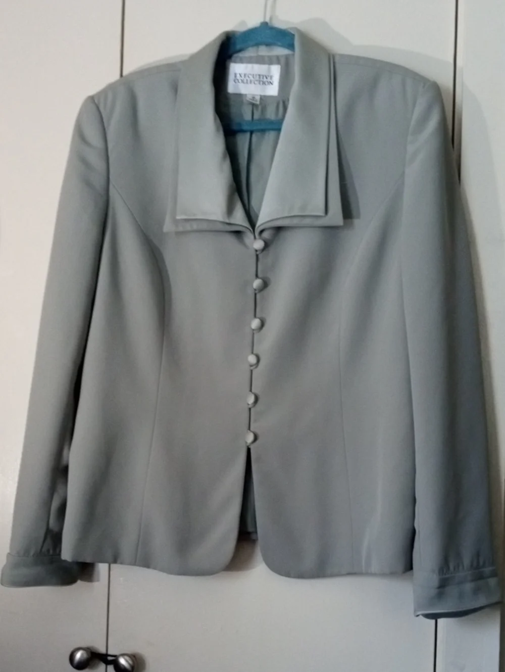 Executive Collection Women's Light Gray Button-Front Dress Blazer Size 18